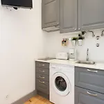 Studio Apartment Located Central Lisbon