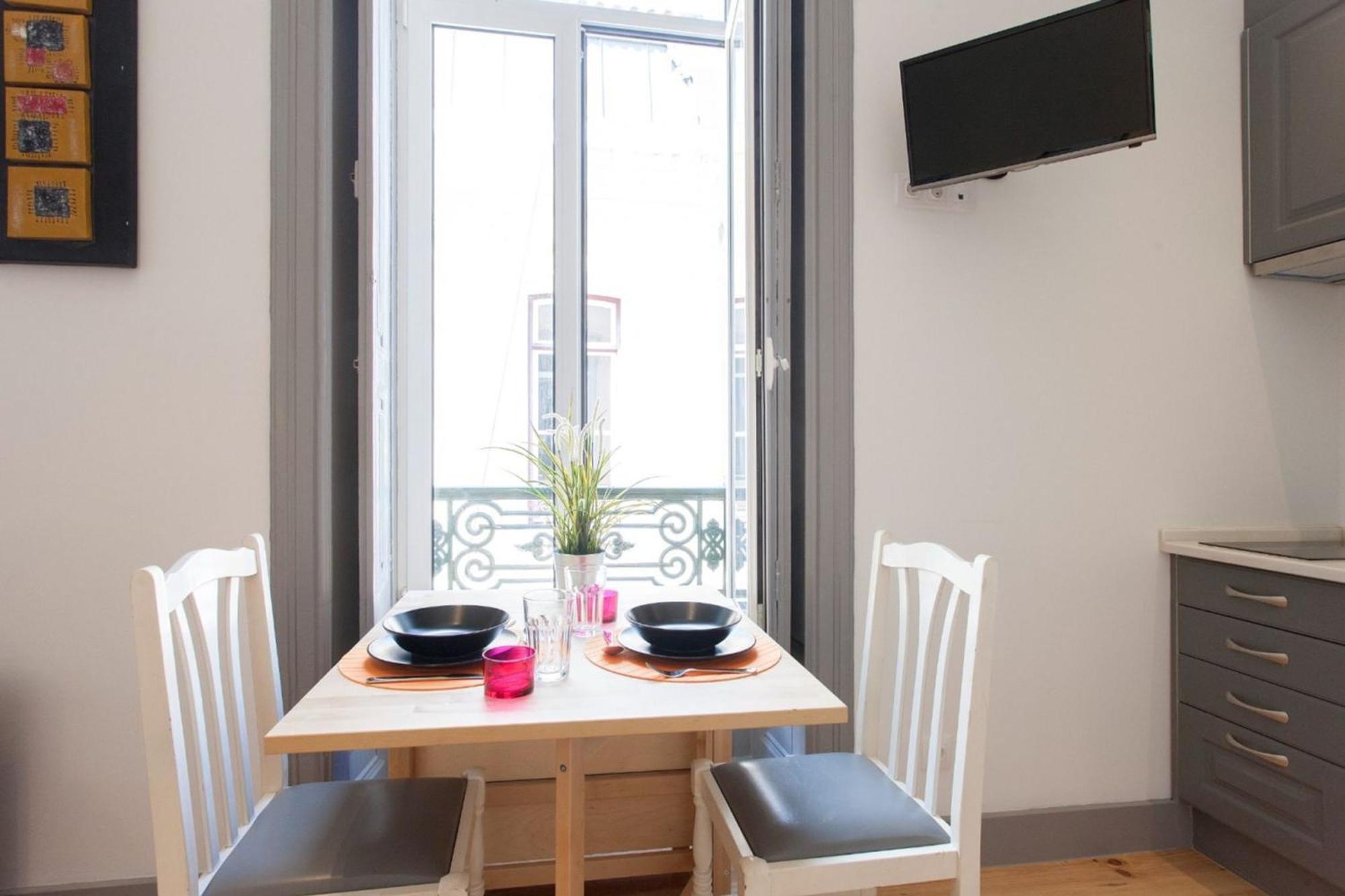 Apartment Located Lisbon